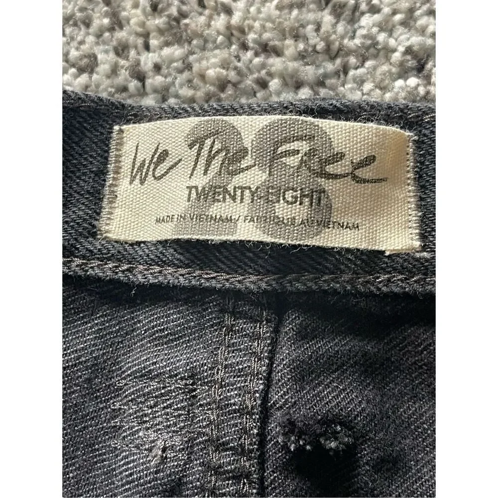 We The Free Cut-Off Distressed Shorts❤️